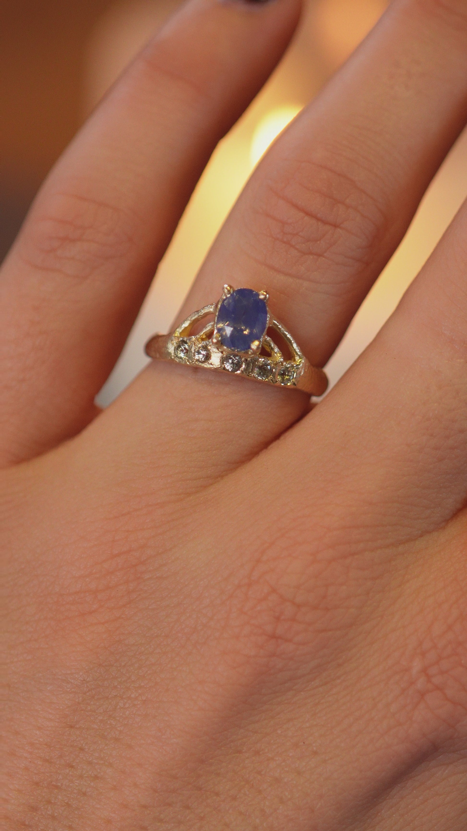 video of sapphire ring different angles